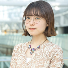画像をギャラリービューアに読み込む, 美しく輝くラインストーンが特徴の、オリジナルデザインのネックレスです