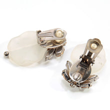 Load image into Gallery viewer, イヤリング ラインストーン ボヘミアングラス クリアカラー ホワイト 110997