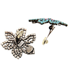 Load image into Gallery viewer, モード感溢れるフラワーモチーフのイヤリング