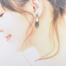 画像をギャラリービューアに読み込む, ピアス ラインストーン ホワイト クリアカラー 122751