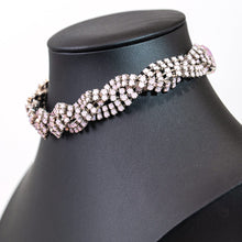 画像をギャラリービューアに読み込む, スワロフスキークリスタルとボヘミアングラスを組み合わせた、チョーカータイプのネックレス