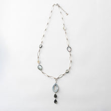 画像をギャラリービューアに読み込む, 黒蝶貝の上品な光沢が美しいネックレス