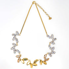 Load image into Gallery viewer, 【TV着用モデル】ネックレス ラインストーン ゴールド クリアカラー ボタニカル 39cm ショート 144353