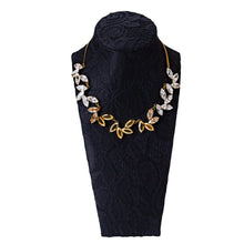 Load image into Gallery viewer, 【TV着用モデル】ネックレス ラインストーン ゴールド クリアカラー ボタニカル 39cm ショート 144353