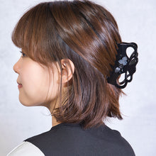 画像をギャラリービューアに読み込む, 花モチーフの黒曜石と、ヨーロッパ製ボヘミアングラスが美しいクリップ「ガーデン」