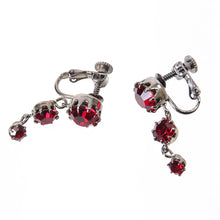 Load image into Gallery viewer, 【TV着用モデル】イヤリング ラインストーン レッド 148046