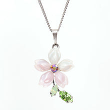 画像をギャラリービューアに読み込む, ペンダント ラインストーン ボヘミアングラス 桜 ピンク 148206 メール便