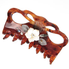 画像をギャラリービューアに読み込む, 花モチーフの白蝶貝(マザーオブパール)の上品な光沢が美しいクリップ「ガーデン」