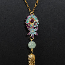 Load image into Gallery viewer, フラワーモチーフが美しいネックレス