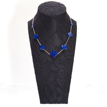 画像をギャラリービューアに読み込む, ロイヤルブルーが美しいラピスラズリのネックレス