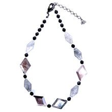 画像をギャラリービューアに読み込む, 黒蝶貝、クラウディアゲート、ブラックアゲートを組み合わせたショートネックレス