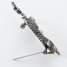 画像をギャラリービューアに読み込む, 黒猫のビジューブローチ