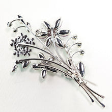 画像をギャラリービューアに読み込む, スワロフスキークリスタルと上質なボヘミアングラスをあしらったフラワーブーケのブローチ