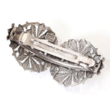 画像をギャラリービューアに読み込む, アンティーク調のレースメタルの模様が美しいヘアバレッタ