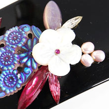 画像をギャラリービューアに読み込む, バレッタ 白蝶貝 淡水パール ボヘミアングラス ラインストーン ホワイト ピンク フラワー150890