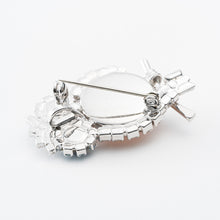 画像をギャラリービューアに読み込む, ふくろうモチーフのブローチ