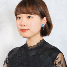 Load image into Gallery viewer, イヤリング 七宝 ソーダライト ブルー フラワー 149925