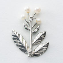 画像をギャラリービューアに読み込む, ブローチ 七宝 木の実 淡水パール ホワイト グリーン 150071 メール便