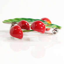 画像をギャラリービューアに読み込む, ブローチ 七宝 レッド グリーン チェリー 150075 メール便