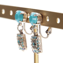 Load image into Gallery viewer, スワロフスキークリスタルをあしらったイヤリング