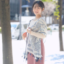 画像をギャラリービューアに読み込む, スカーフ コットン ブルー グレー ローズ タッセル 150128