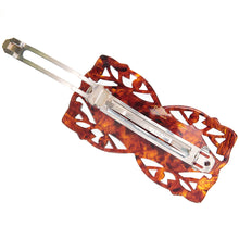 画像をギャラリービューアに読み込む, フラワーモチーフの白蝶貝の上品な光沢が美しいバレッタ