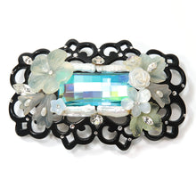 画像をギャラリービューアに読み込む, 上質なボヘミアングラスをあしらい、高級感あふれるバレッタ