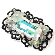 画像をギャラリービューアに読み込む, 上質なボヘミアングラスをあしらい、高級感あふれるバレッタ