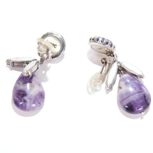 画像をギャラリービューアに読み込む, フランス製の台座に輝くアメシストとチェコ製のラインストーンを組み合わせた、イマックデザイナーによるオリジナルイヤリング