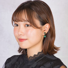 Load image into Gallery viewer, イヤリング   マラカイト ラインストーン グリーン 150616
