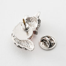 画像をギャラリービューアに読み込む, きつねモチーフのバッジ