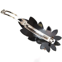 画像をギャラリービューアに読み込む, シェルとボヘミアングラス、淡水パールの組み合わせが華やかなヘアバレッタ