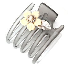 画像をギャラリービューアに読み込む, ボヘミアングラスの花モチーフをあしらったクリップ「スターリリー」