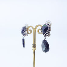 画像をギャラリービューアに読み込む, ファセットカットが美しい黒蝶貝のイヤリング