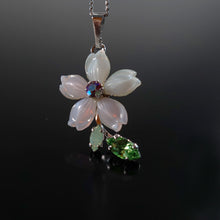 画像をギャラリービューアに読み込む, ペンダント ラインストーン ボヘミアングラス 桜 ピンク 148206 メール便