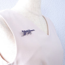 画像をギャラリービューアに読み込む, 黒猫のビジューブローチ