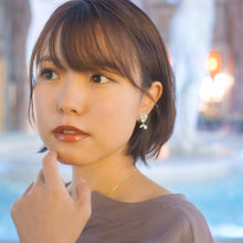 画像をギャラリービューアに読み込む, 【谷本安美さん着用】イヤリング ラインストーン パール クリアカラー フラワー 145676