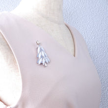 画像をギャラリービューアに読み込む, ブローチ ボヘミアングラス ラインストーン パール クリスマスツリー ホワイト ブルー 139257