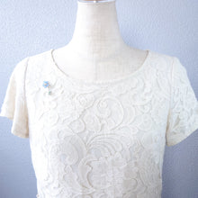 画像をギャラリービューアに読み込む, ブローチ ラインストーン フラワー パール ブルー 150895 メール便