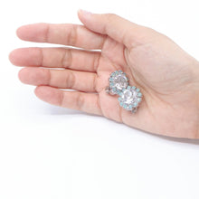 画像をギャラリービューアに読み込む, 大粒のラインストーンが美しく輝くイヤリング