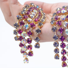 画像をギャラリービューアに読み込む, 【仲里依紗さん着用】イヤリング ラインストーン ピンク グレー オーロラカラー ロング 123549