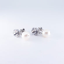 画像をギャラリービューアに読み込む, 【 松丸友紀 アナ着用】イヤリング 淡水 パール ラインストーン クリアカラー ホワイト 129340