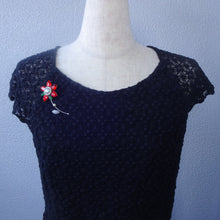 画像をギャラリービューアに読み込む, ブローチ ラインストーン フラワー レッド 148228