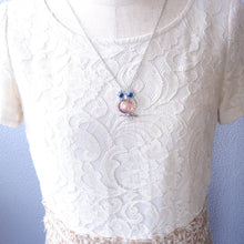 画像をギャラリービューアに読み込む, ふくろうモチーフのブローチ