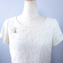 画像をギャラリービューアに読み込む, ブローチ ラインストーン ミモザ イエロー 140094 メール便