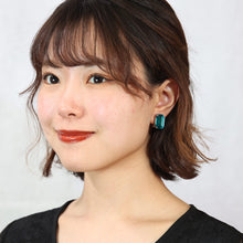 画像をギャラリービューアに読み込む, 大粒のラインストーンが美しく輝くイヤリング
