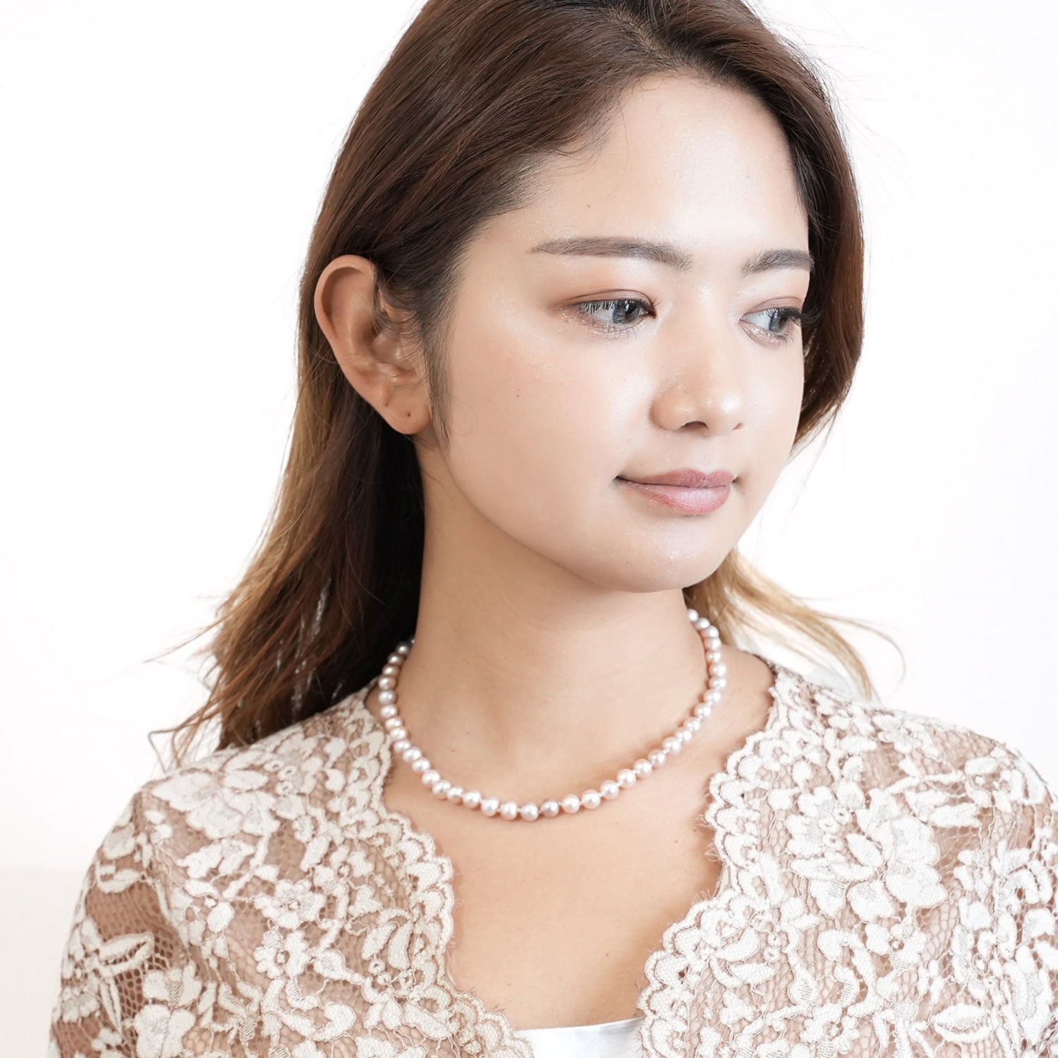 上品な光沢が美しい淡水パールのネックレス