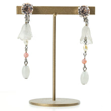 Load image into Gallery viewer, イヤリング 天然石 ローズクォーツ 淡水パール ロードクロサイト ジェイド ラインストーン ピンク フラワー 144636
