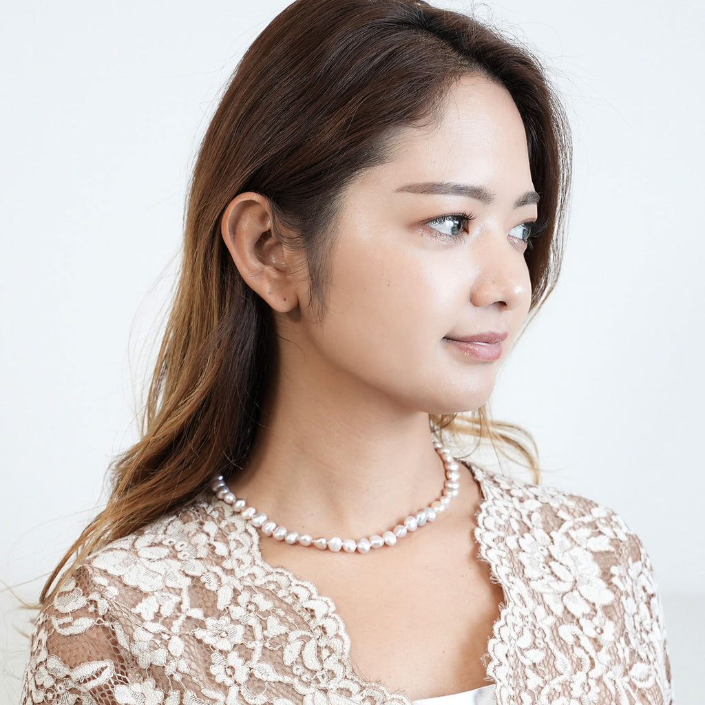 上品な光沢が美しい淡水パールのネックレス