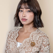 Load image into Gallery viewer, ブローチ ラインストーン ブラウン ゴールド ラウンド 146147
